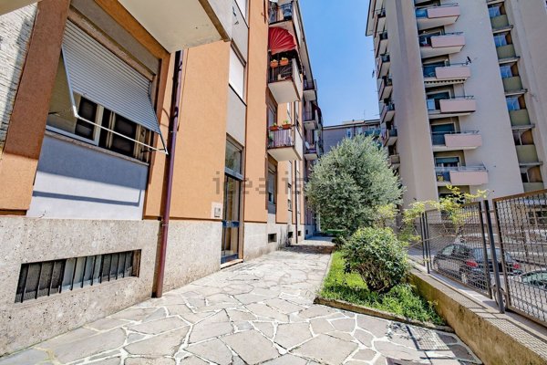 appartamento in vendita a Lecco in zona Castello