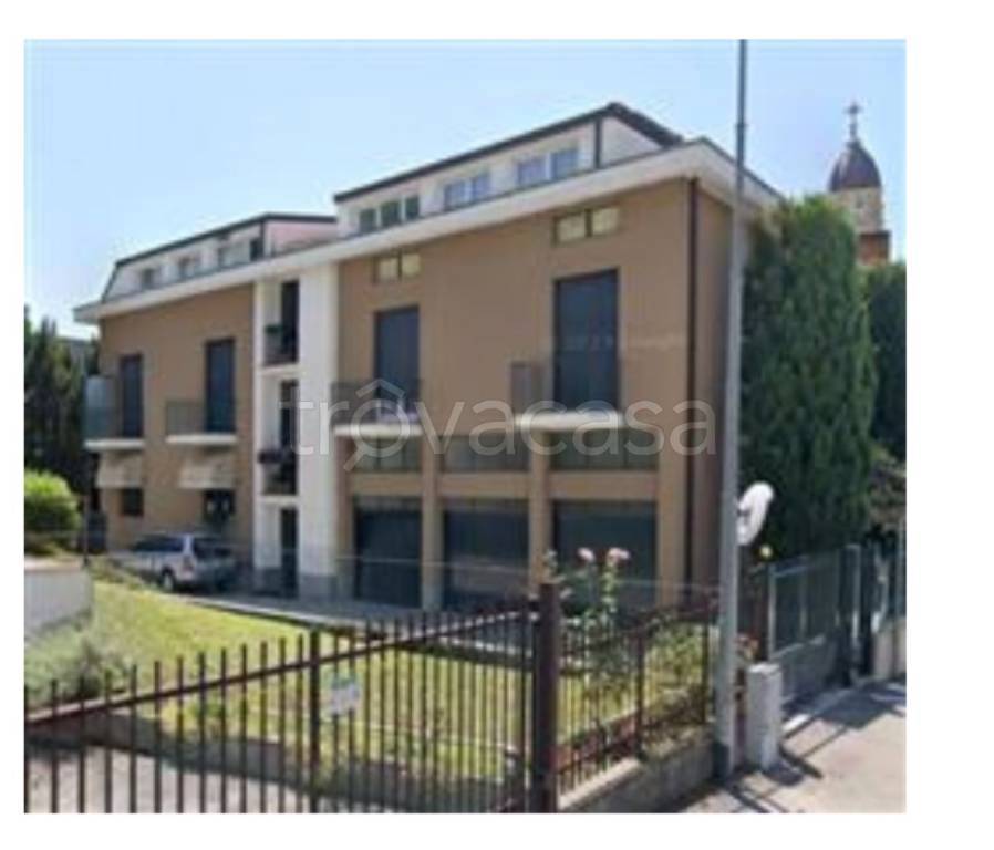 appartamento in vendita a Lecco in zona Germanedo