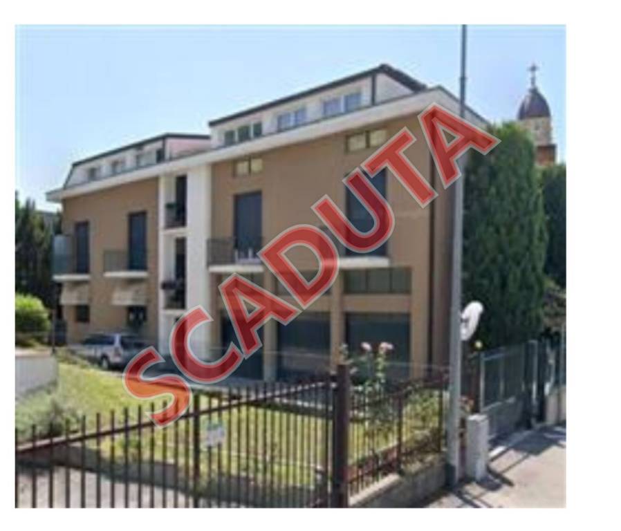 appartamento in vendita a Lecco in zona Germanedo