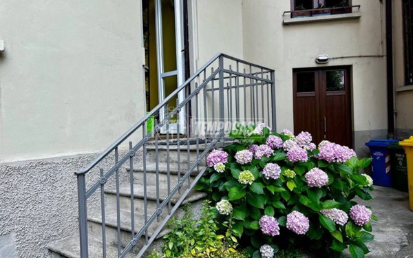 appartamento in vendita a Lecco in zona Lecco Centro