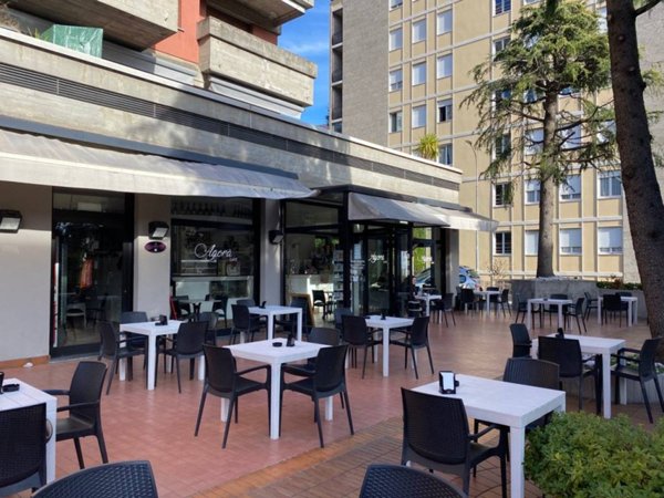 negozio in vendita a Lecco in zona San Giovanni