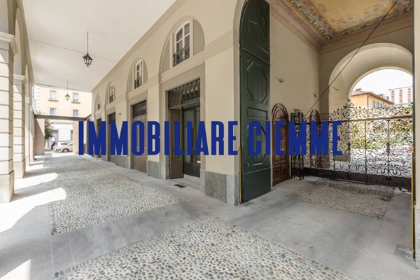 locale commerciale in vendita a Lecco in zona Lecco Centro