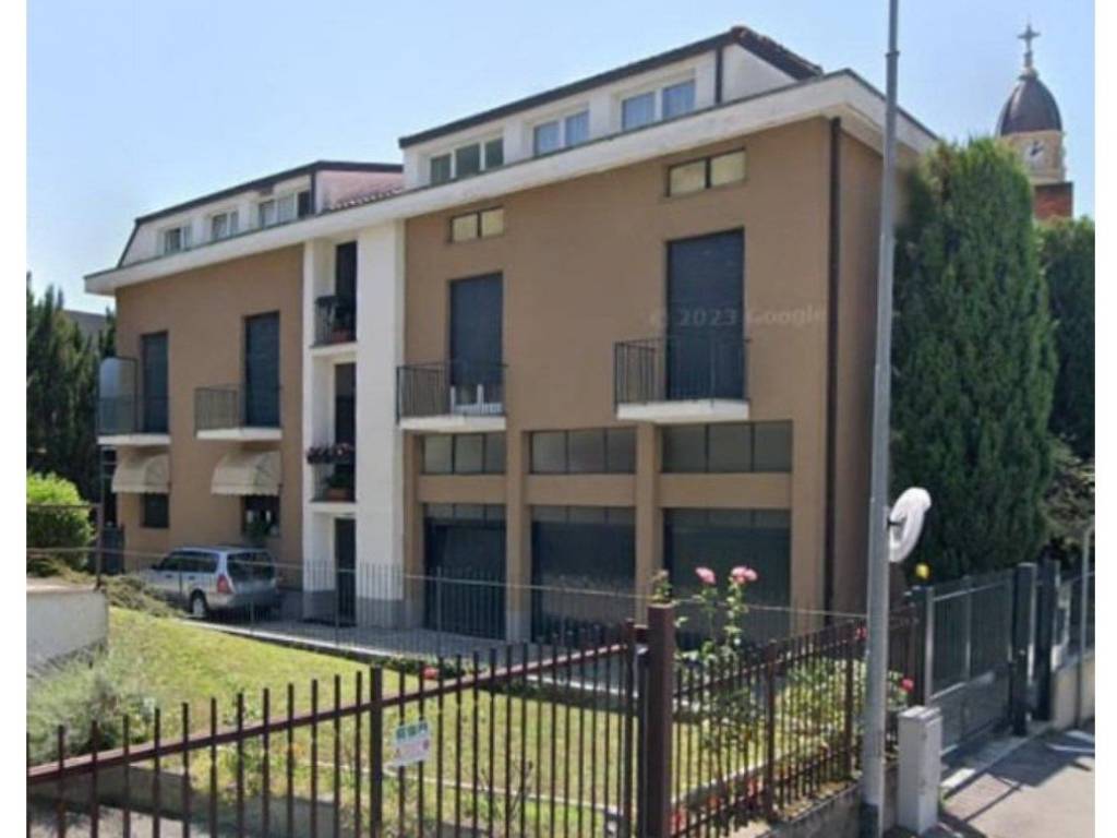 appartamento in vendita a Lecco in zona Germanedo