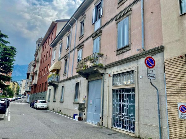 ufficio in vendita a Lecco in zona Lecco Centro