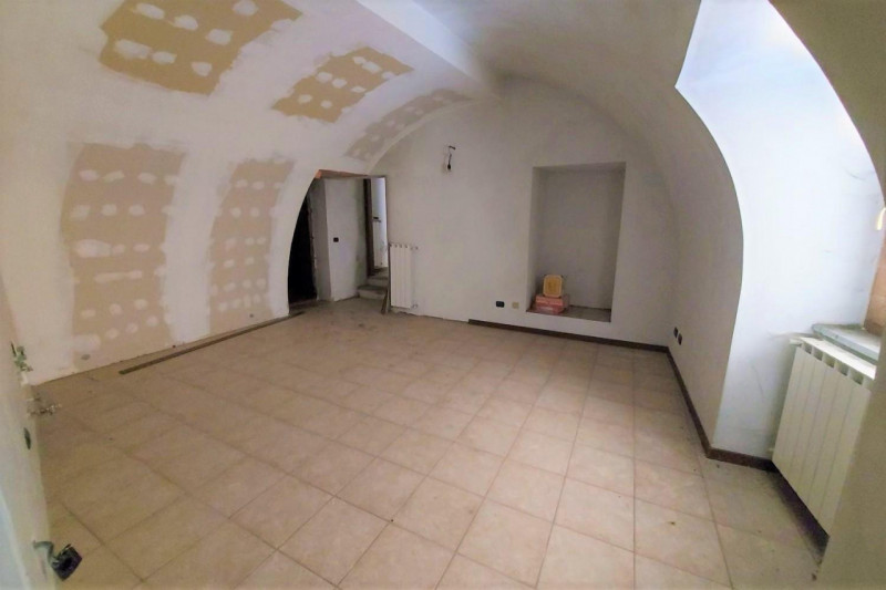 appartamento in vendita a Lecco in zona Laorca