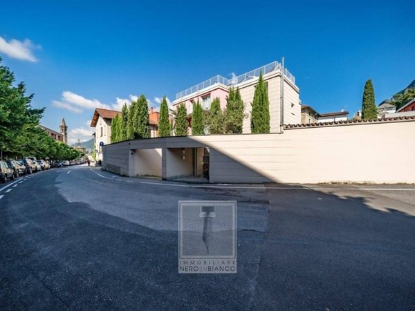 appartamento in vendita a Lecco in zona Castello