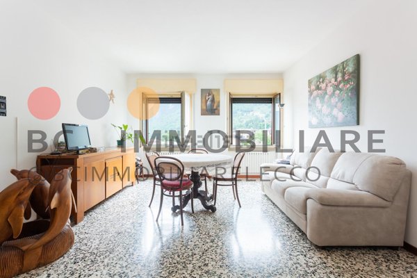 appartamento in vendita a Lecco in zona Castello