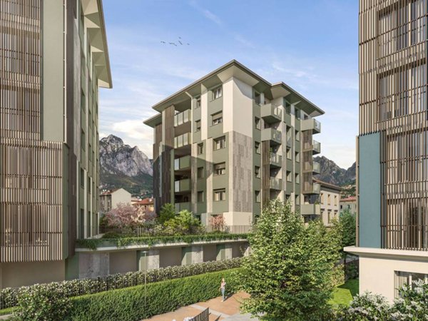 appartamento in vendita a Lecco in zona Pescarenico