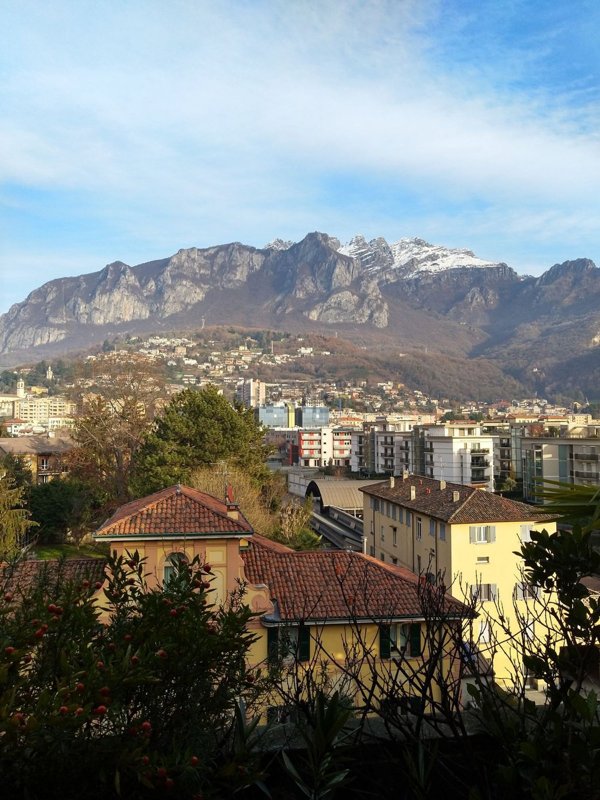 appartamento in vendita a Lecco in zona Castello