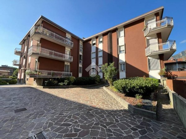 appartamento in vendita a Lecco in zona Maggianico
