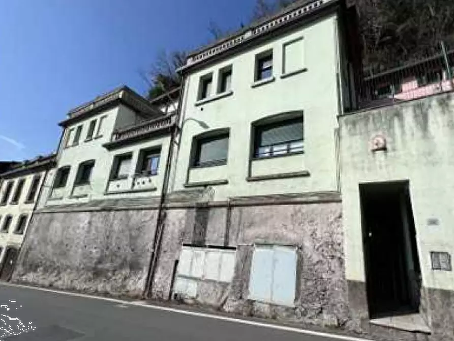 appartamento in vendita a Lecco in zona Laorca
