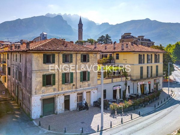 casa indipendente in vendita a Lecco