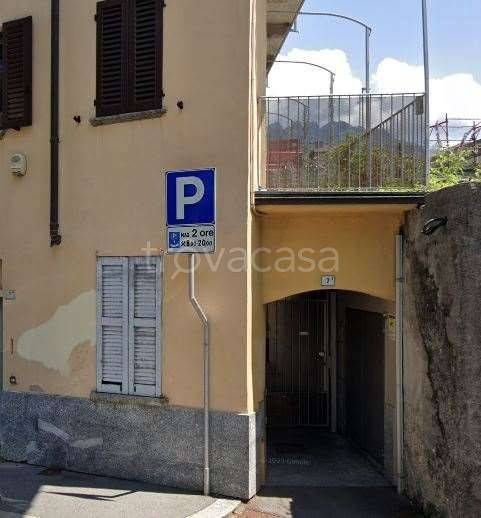 negozio in vendita a Lecco in zona Lecco Centro