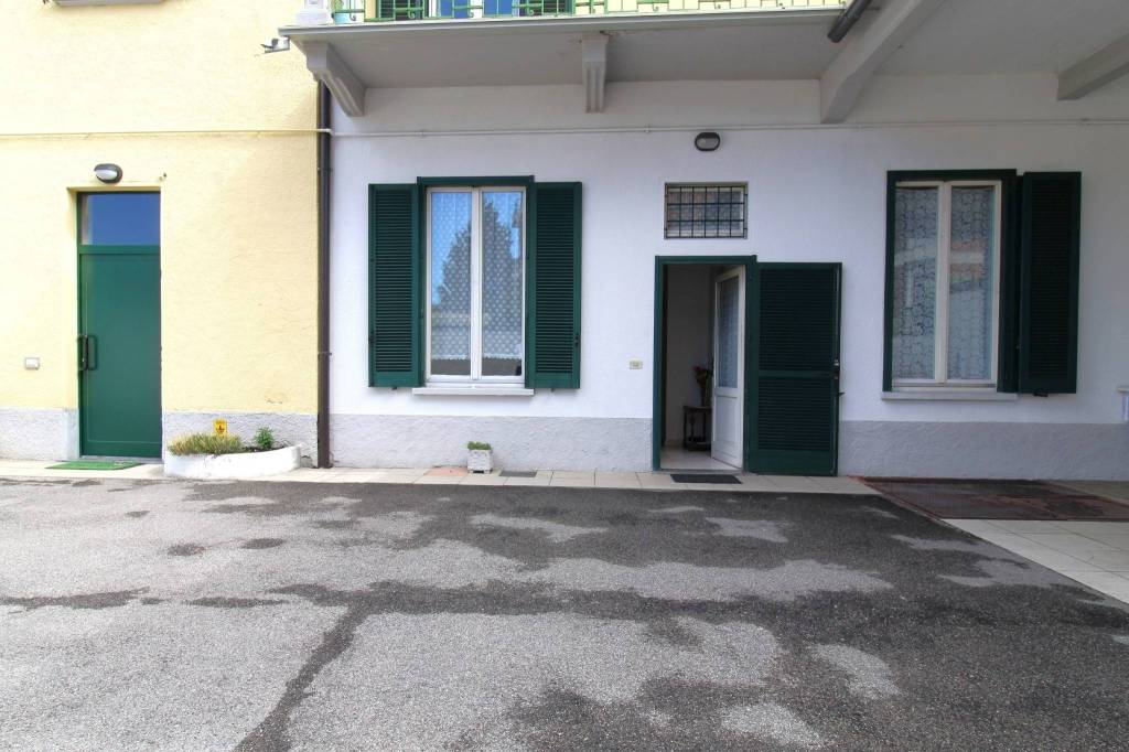 appartamento in vendita a Lecco in zona Olate
