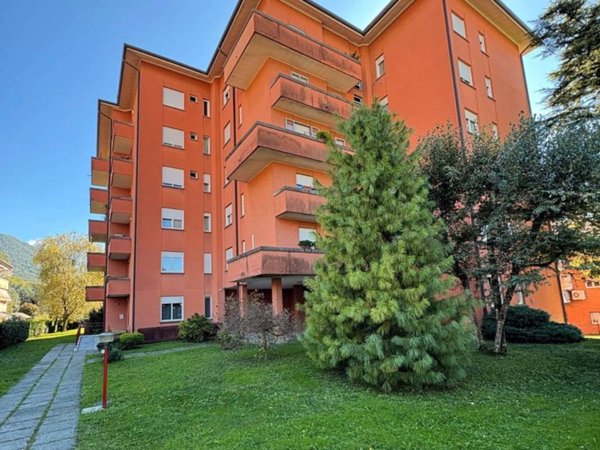 appartamento in vendita a Lecco in zona Bonacina