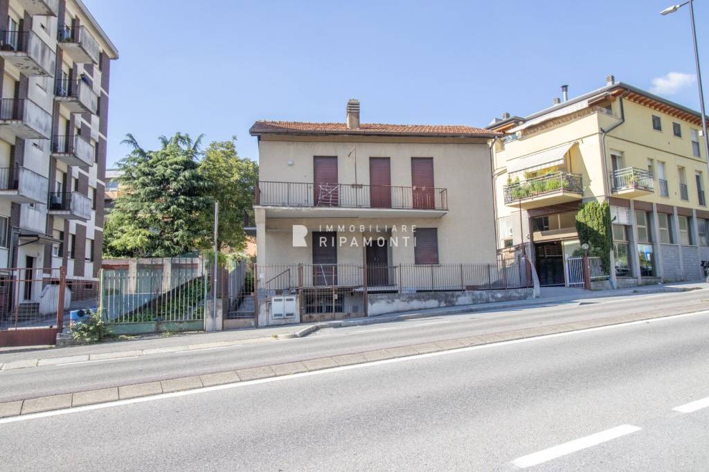 casa indipendente in vendita a Lecco in zona Belledo