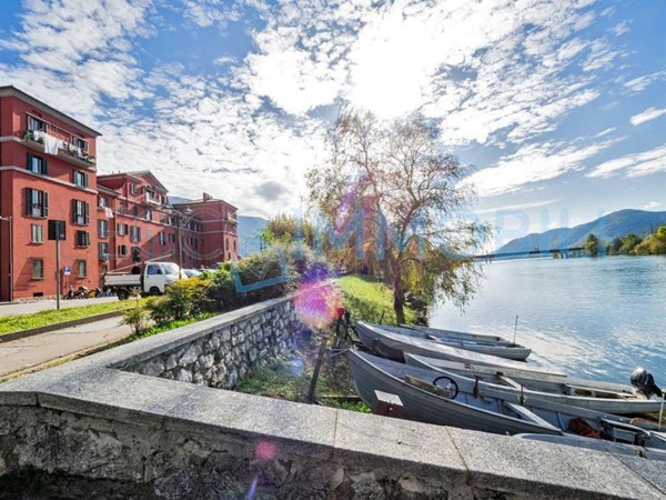 appartamento in vendita a Lecco in zona Pescarenico