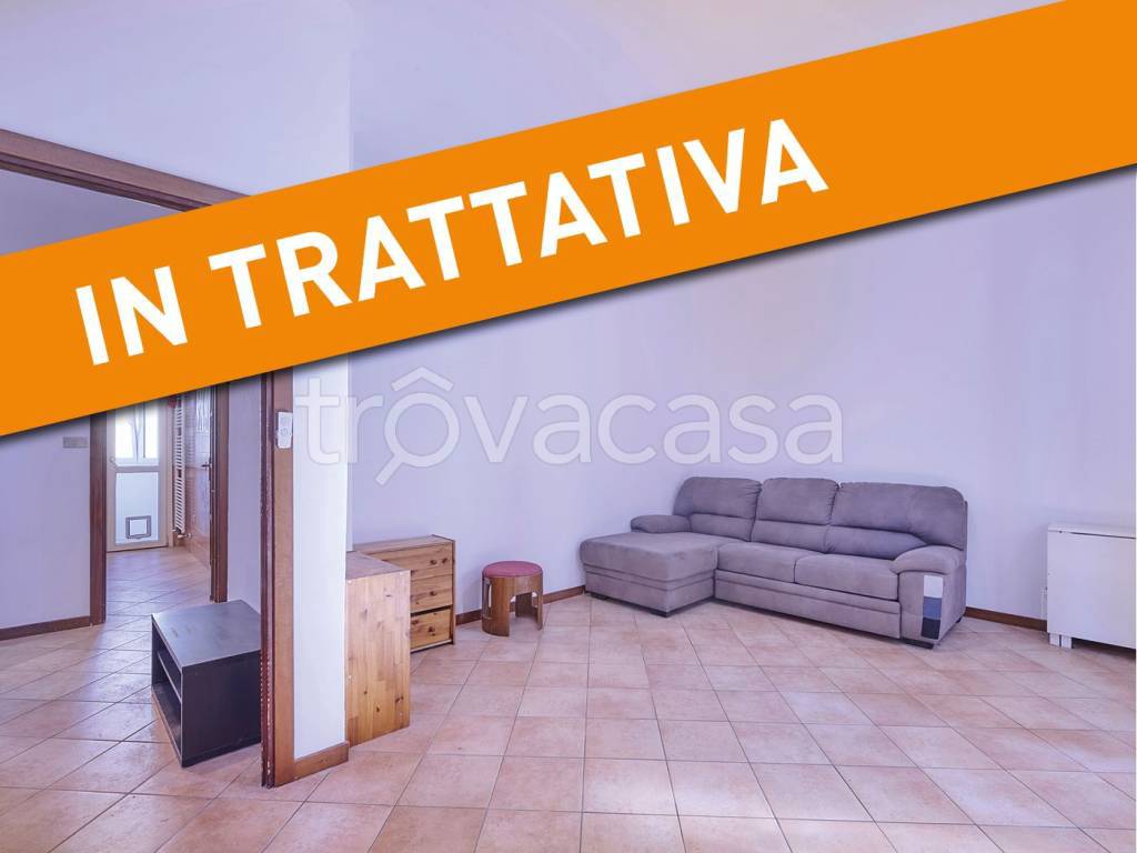 appartamento in vendita a Lecco in zona Belledo