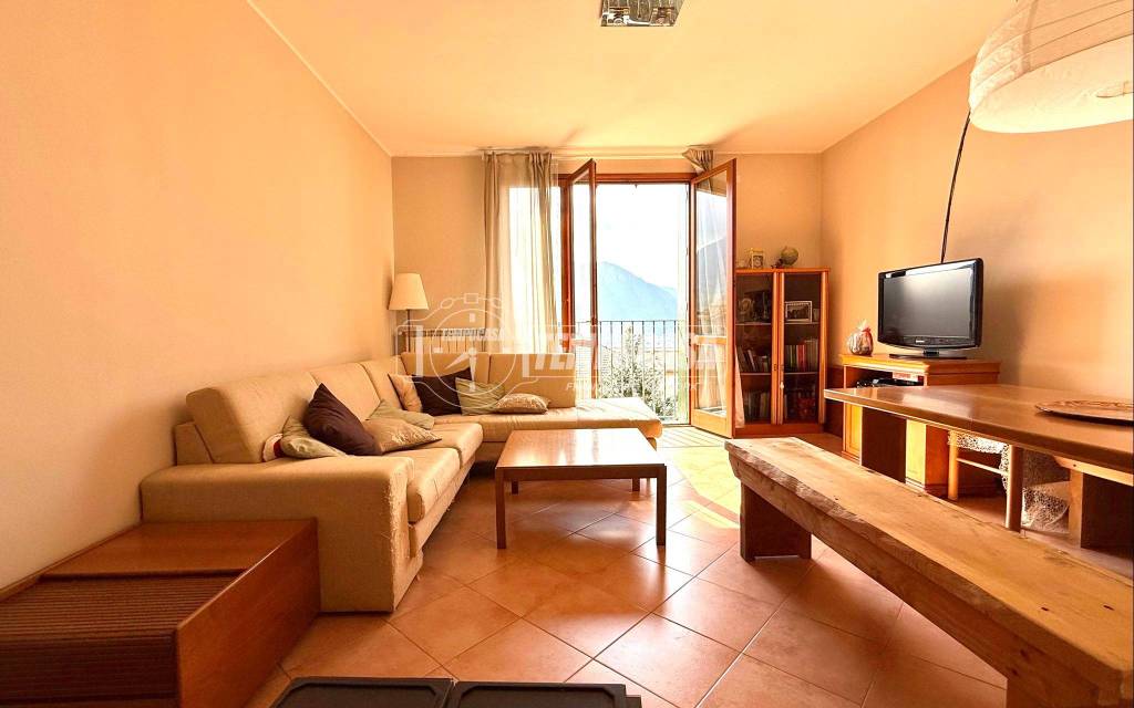 appartamento in vendita a Lecco in zona San Giovanni
