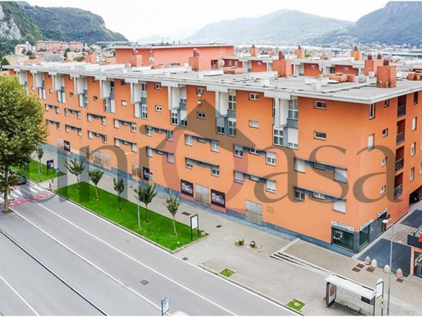 appartamento in vendita a Lecco in zona Acquate