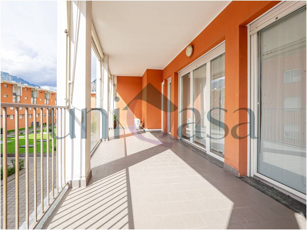 appartamento in vendita a Lecco in zona Acquate