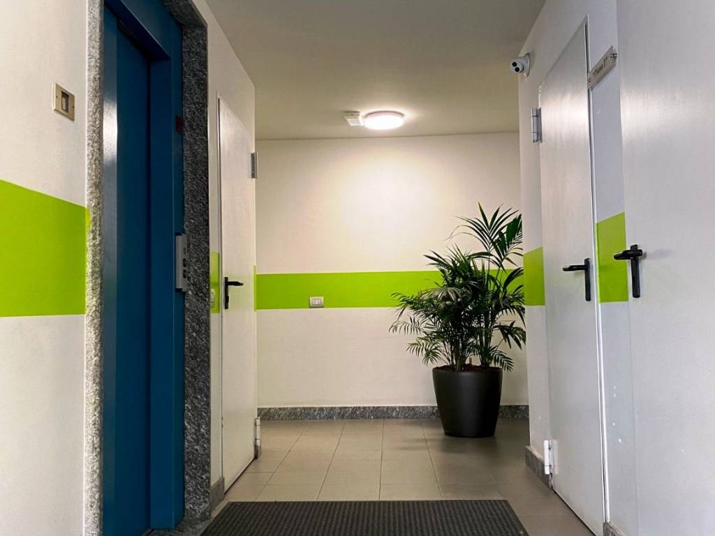 ufficio in vendita a Lecco in zona Maggianico