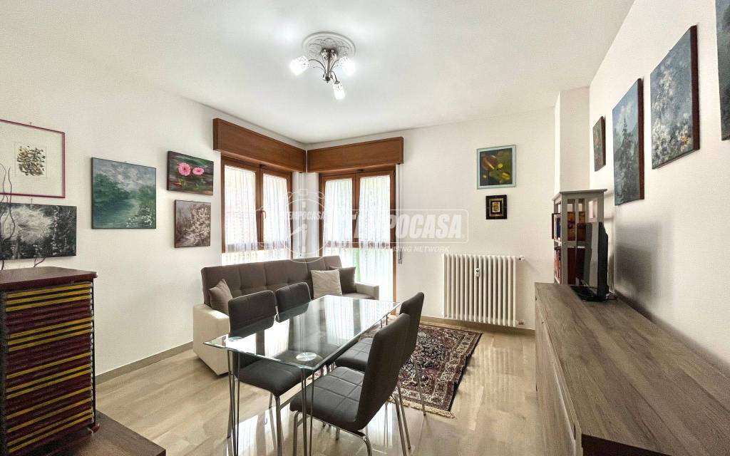 appartamento in vendita a Lecco in zona Viale Turati