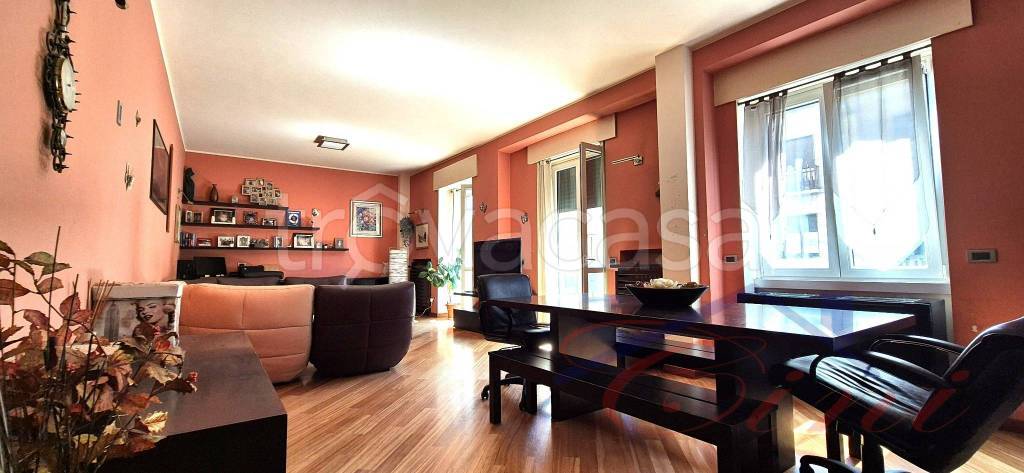 appartamento in vendita a Lecco in zona Lecco Centro