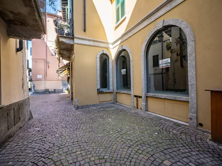 negozio in vendita a Lecco in zona Lecco Centro