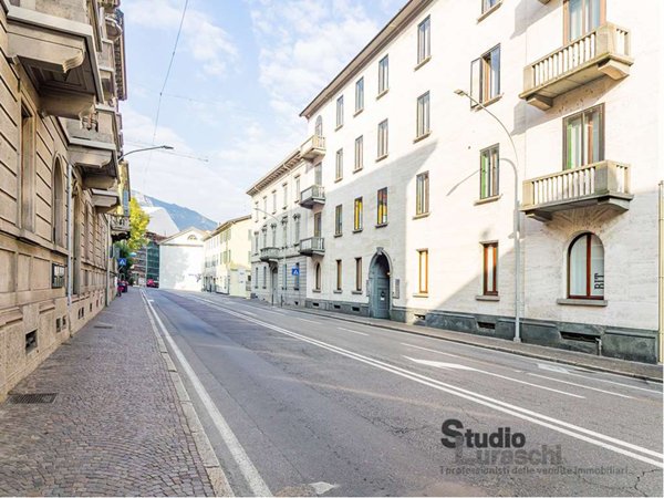 appartamento in vendita a Lecco in zona Lecco Centro