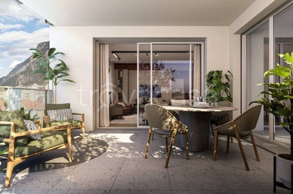 appartamento in vendita a Lecco in zona Pescarenico