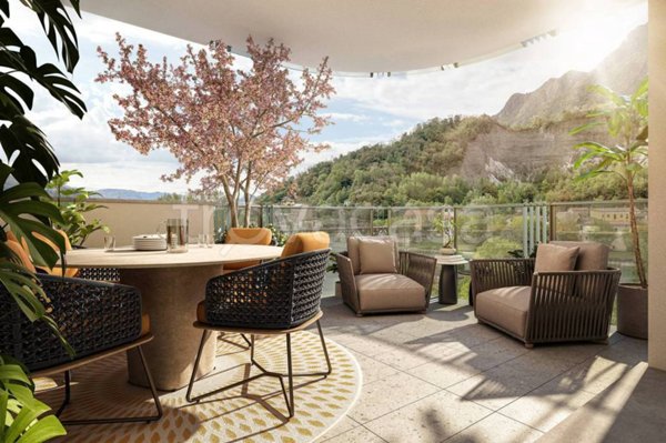 appartamento in vendita a Lecco in zona Pescarenico