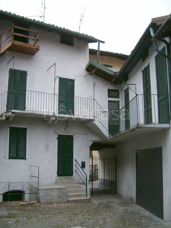 casa indipendente in vendita a Lecco in zona Maggianico