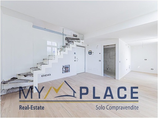 appartamento in vendita a Lecco in zona Lecco Centro