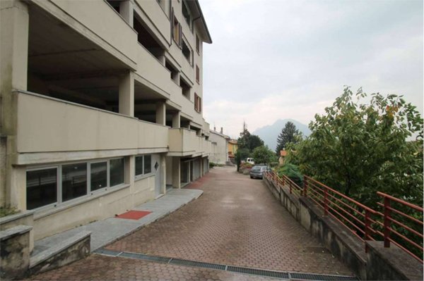 ufficio in vendita a Lecco in zona Rancio