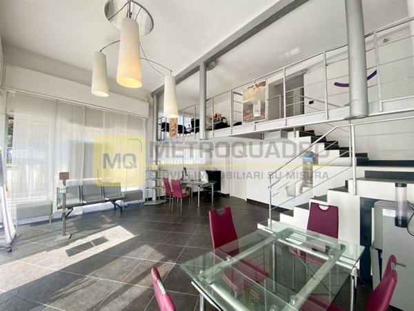 negozio in vendita a Lecco in zona Bonacina