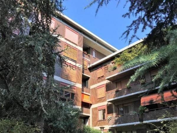 appartamento in vendita a Lecco in zona Castello