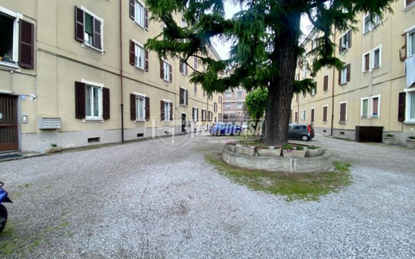 appartamento in vendita a Lecco in zona Pescarenico