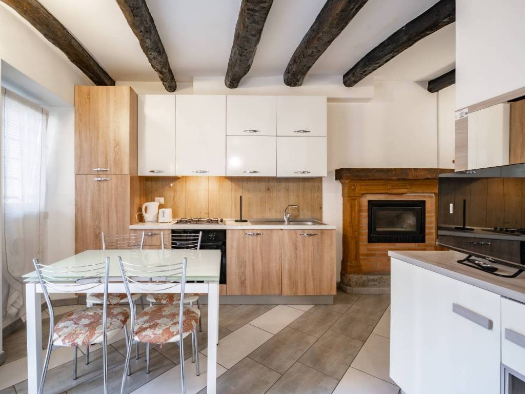 appartamento in vendita a Lecco in zona Pescarenico