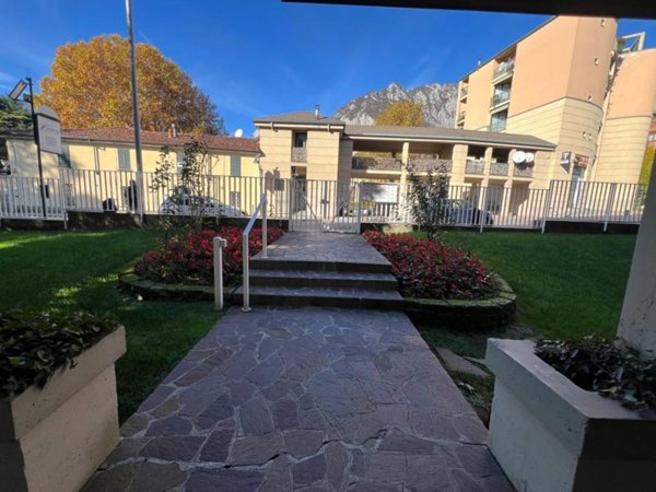 appartamento in vendita a Lecco in zona Caleotto