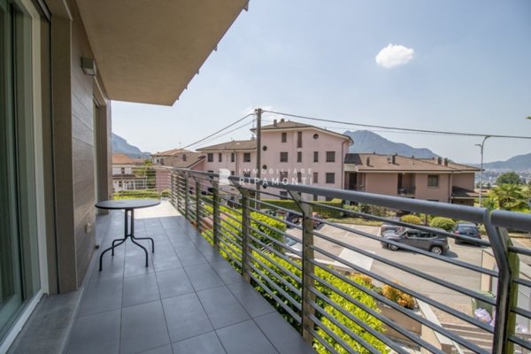 appartamento in vendita a Lecco in zona Lecco Centro