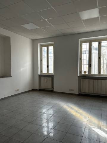 ufficio in vendita a Lecco in zona San Giovanni