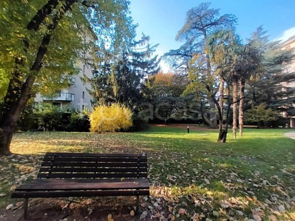 appartamento in vendita a Lecco in zona Viale Turati