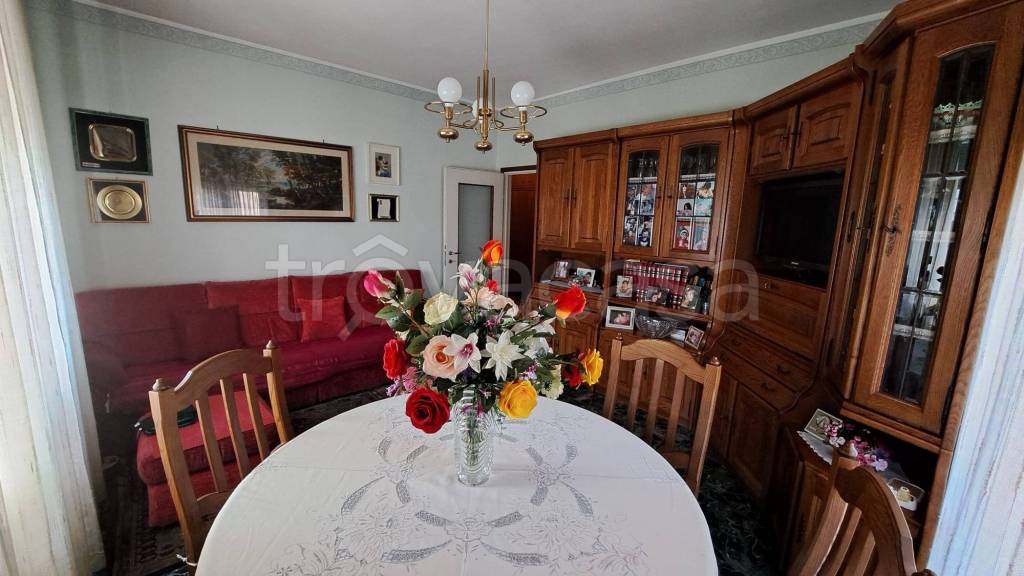 appartamento in vendita a Lecco in zona Viale Turati