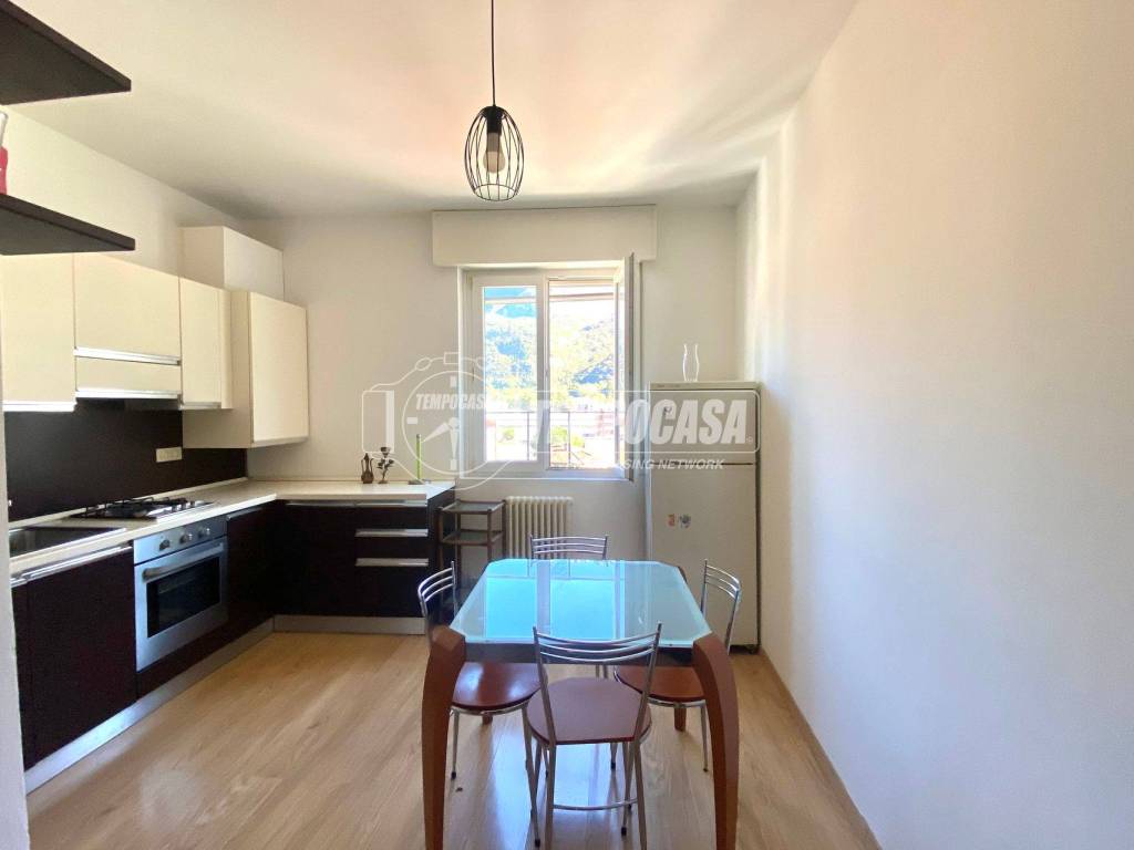 appartamento in vendita a Lecco in zona Pescarenico