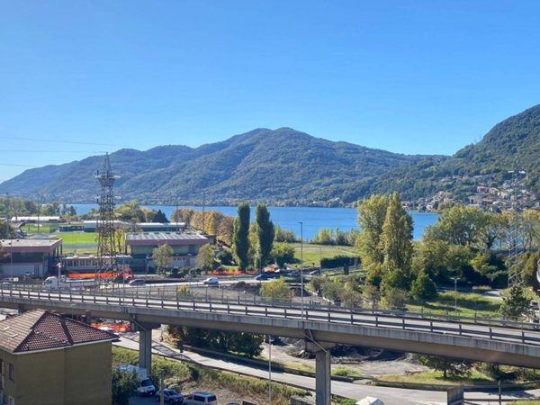 appartamento in vendita a Lecco in zona Chiuso