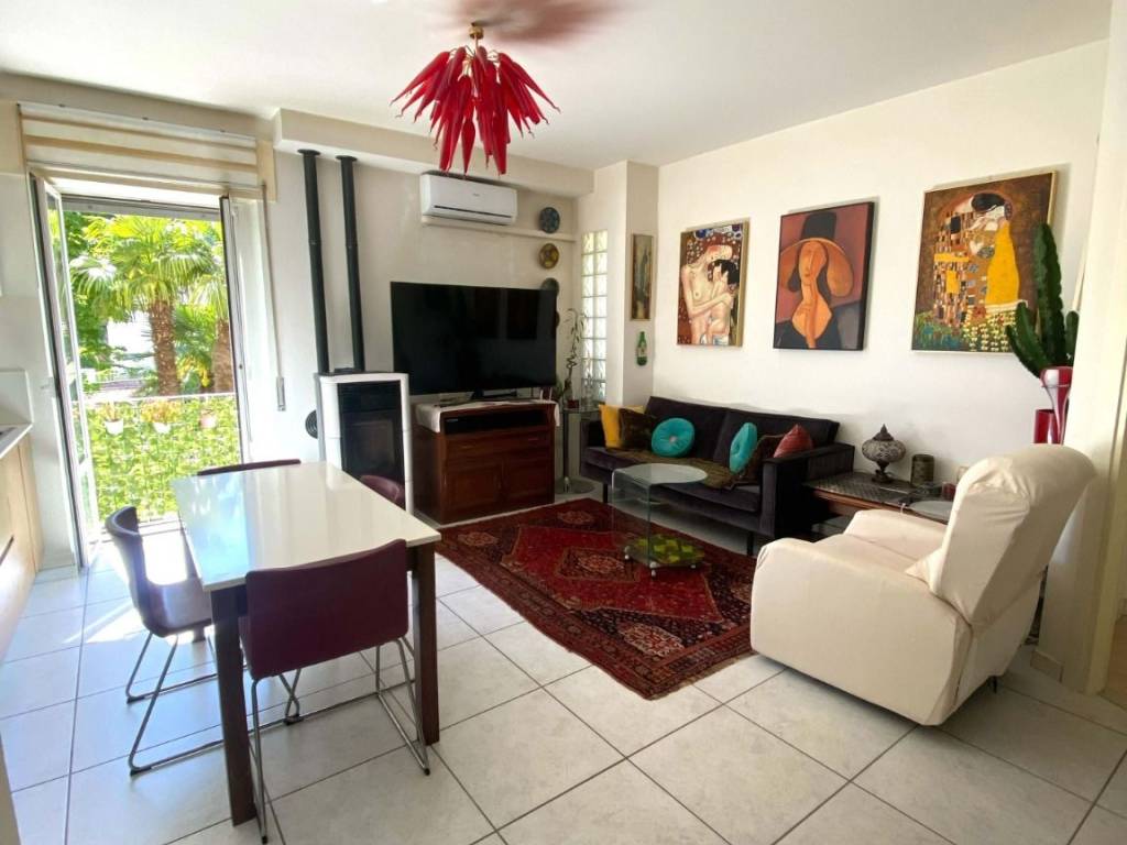 appartamento in vendita a Lecco in zona Pescarenico