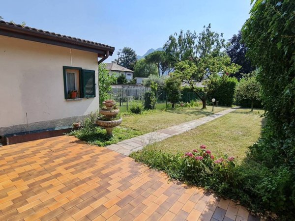 casa indipendente in vendita a Lecco in zona Viale Turati