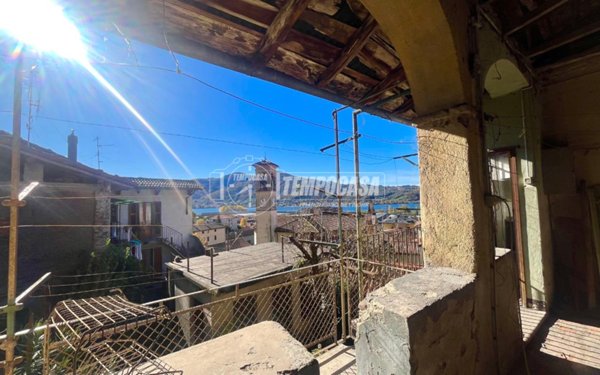 casale in vendita a Lecco in zona Chiuso