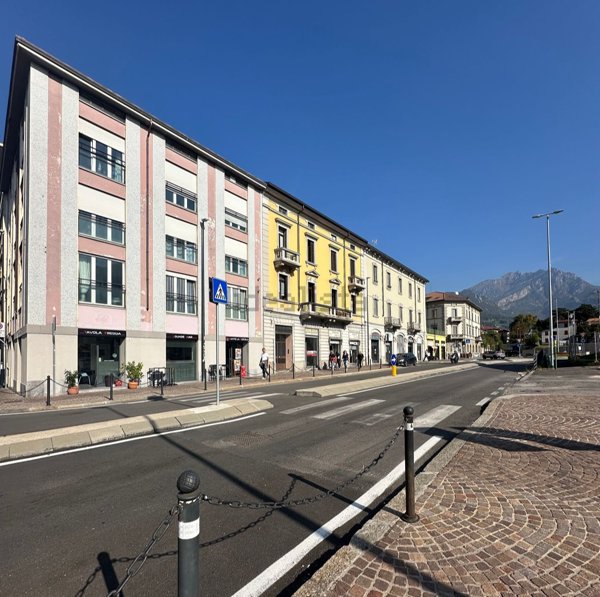 negozio in vendita a Lecco